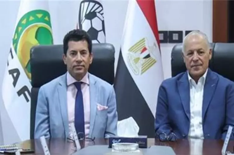 اتفاق بين أبو ريدة وصبحي على إنشاء 6 مراكز