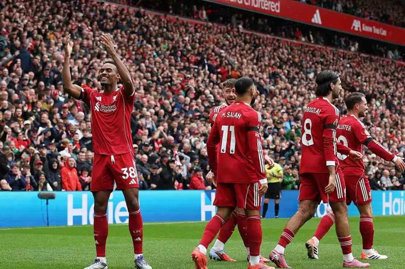 تشكيل ليفربول المتوقع..تغييرات بالجملة أمام فرانكفورت